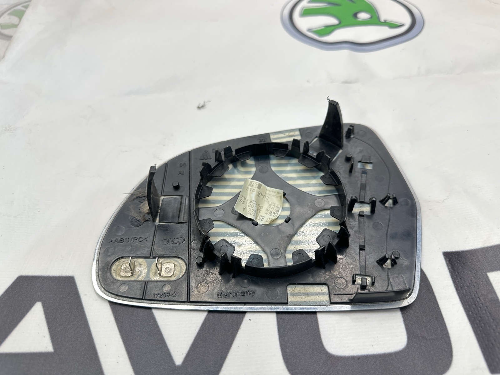 Зеркальный элемент, 2500 рублей, Москва