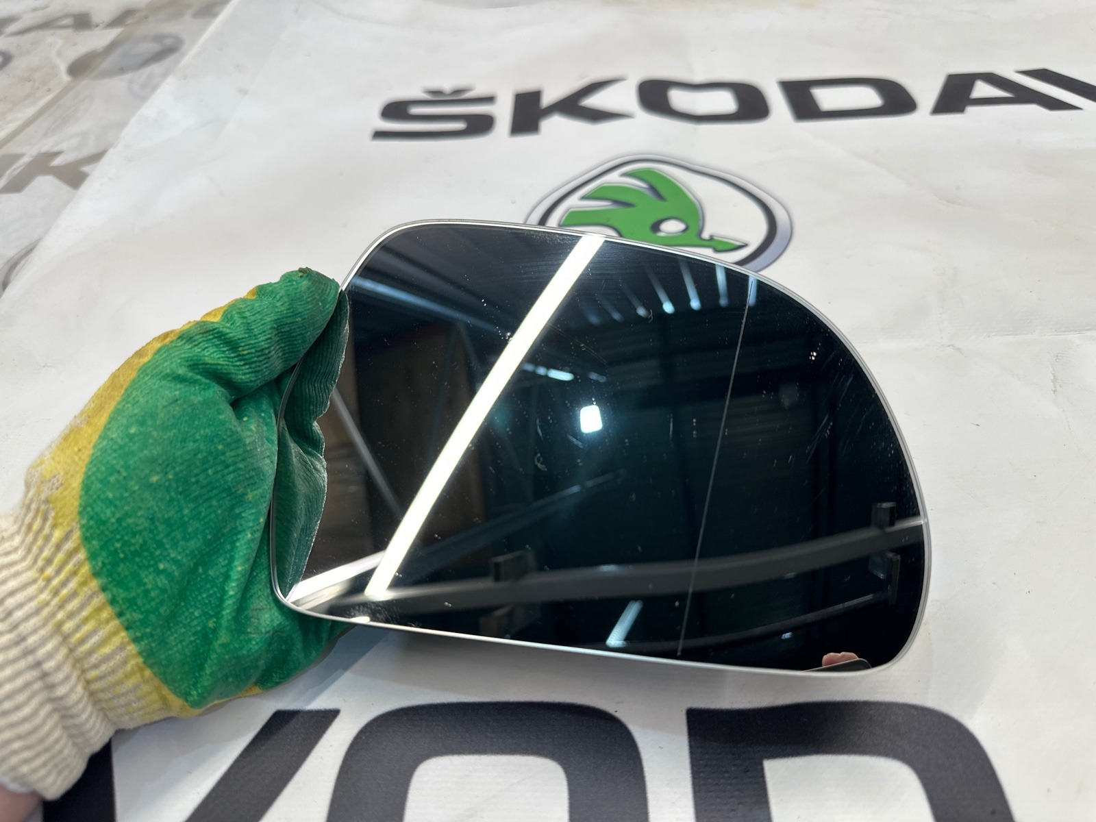 Зеркальный элемент, 2500 рублей, Москва