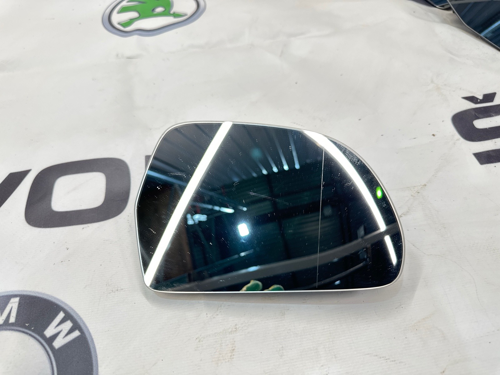 Зеркальный элемент, 2500 рублей, Москва