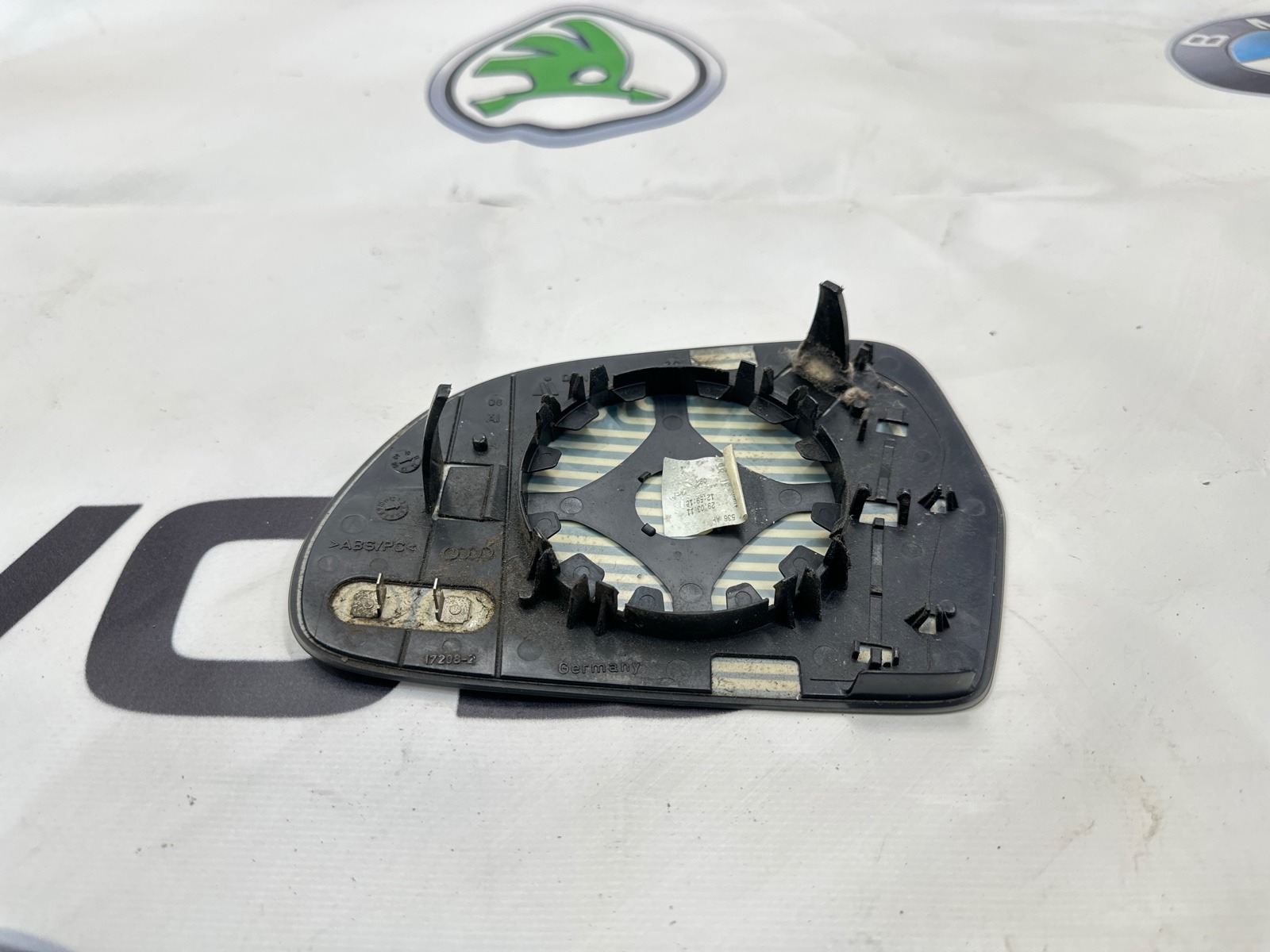 Зеркальный элемент, 2500 рублей, Москва