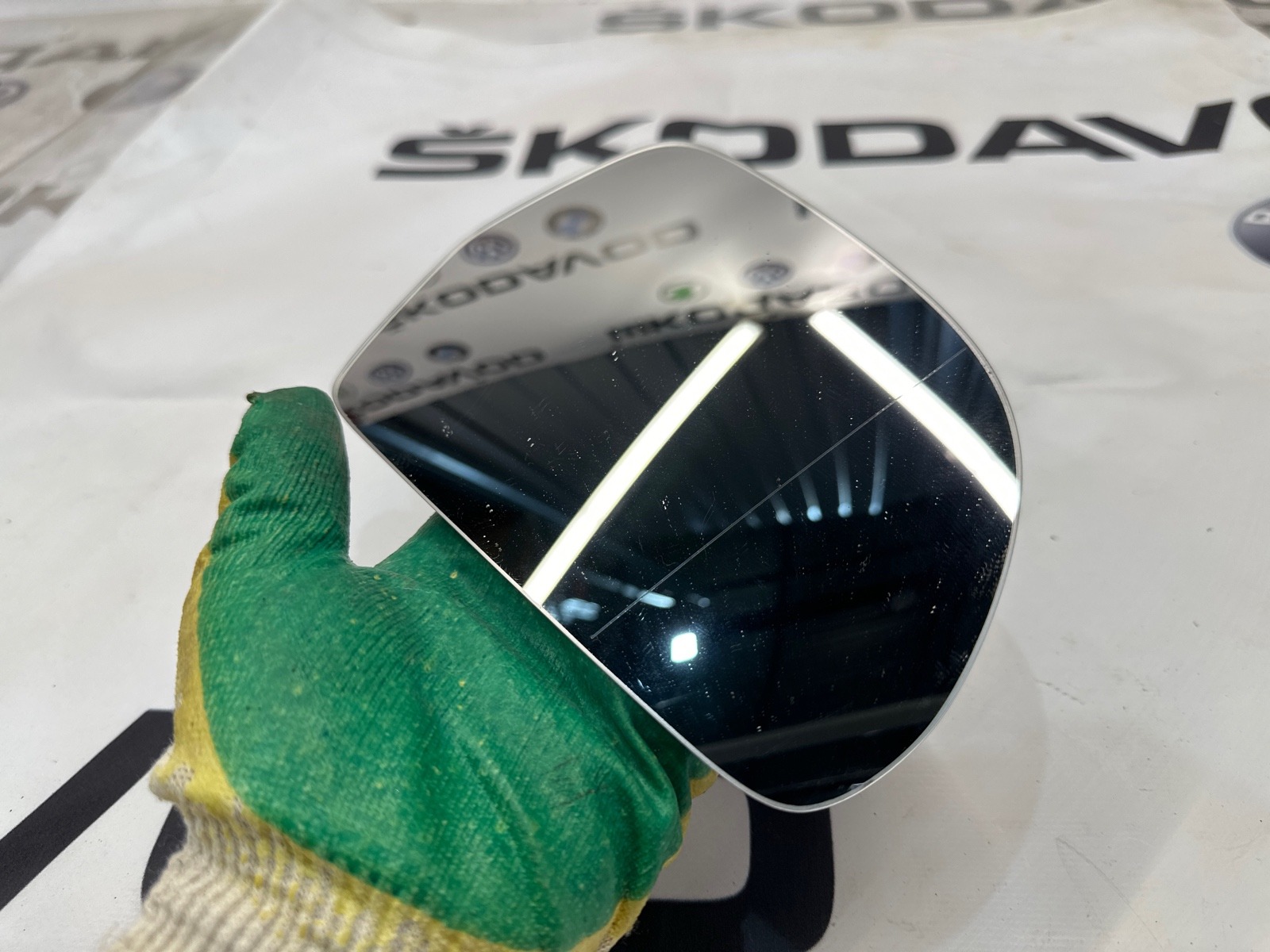 Зеркальный элемент, 2500 рублей, Москва