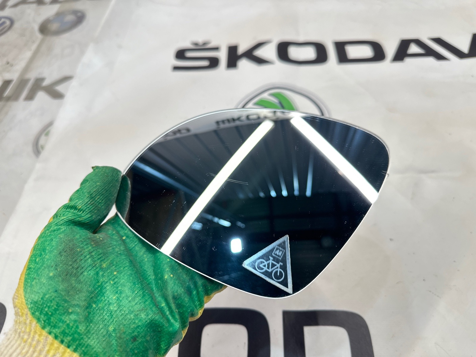 Зеркальный элемент, 3000 рублей, Москва