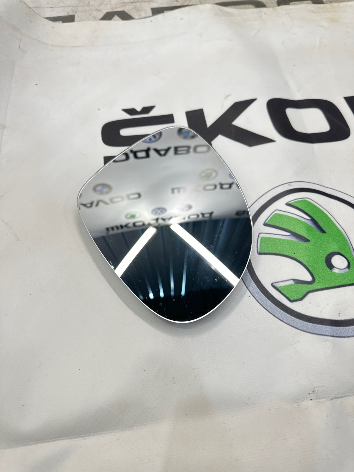 Зеркальный элемент, 3000 рублей, Москва