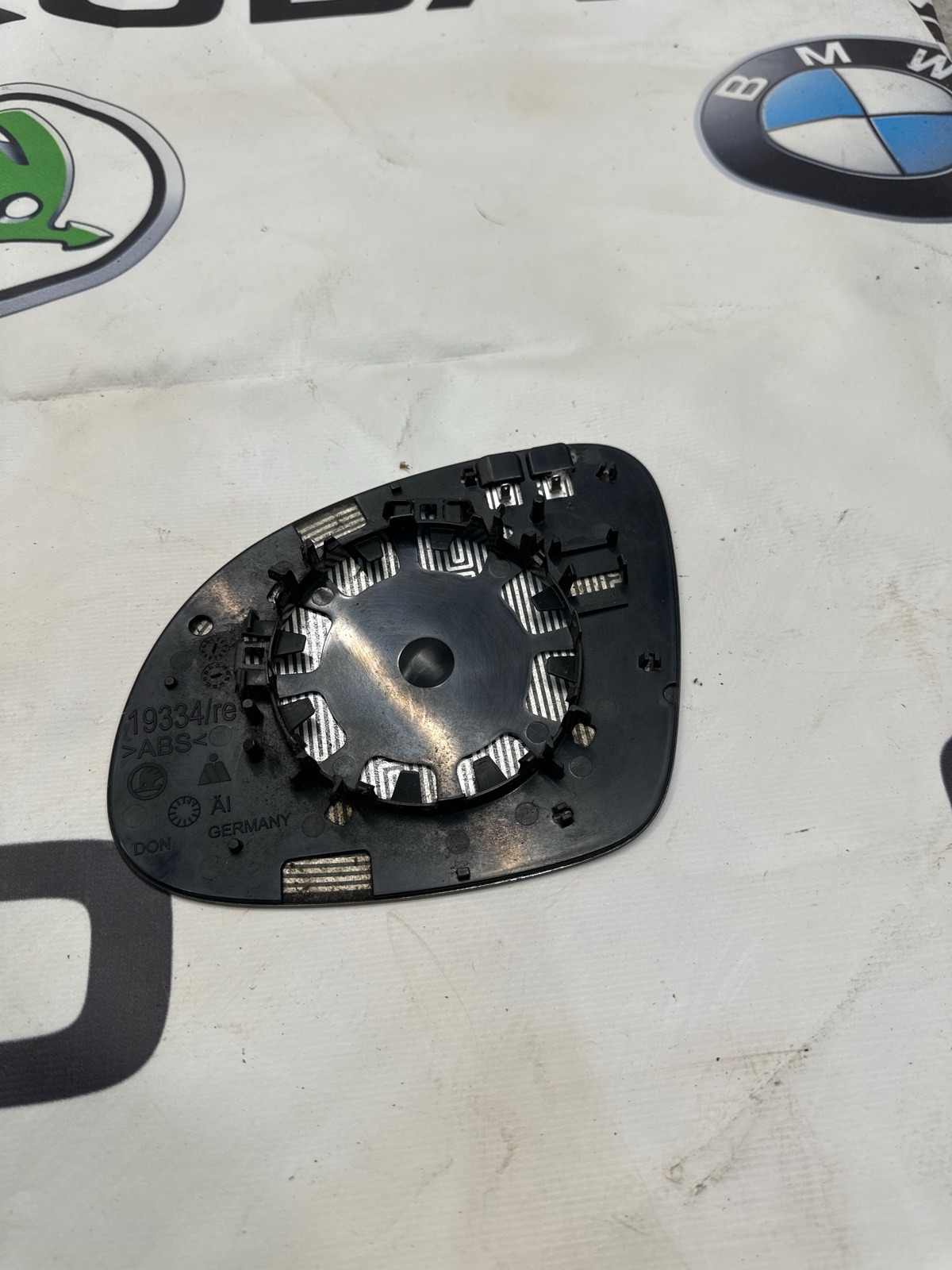 Зеркальный элемент, 3000 рублей, Москва