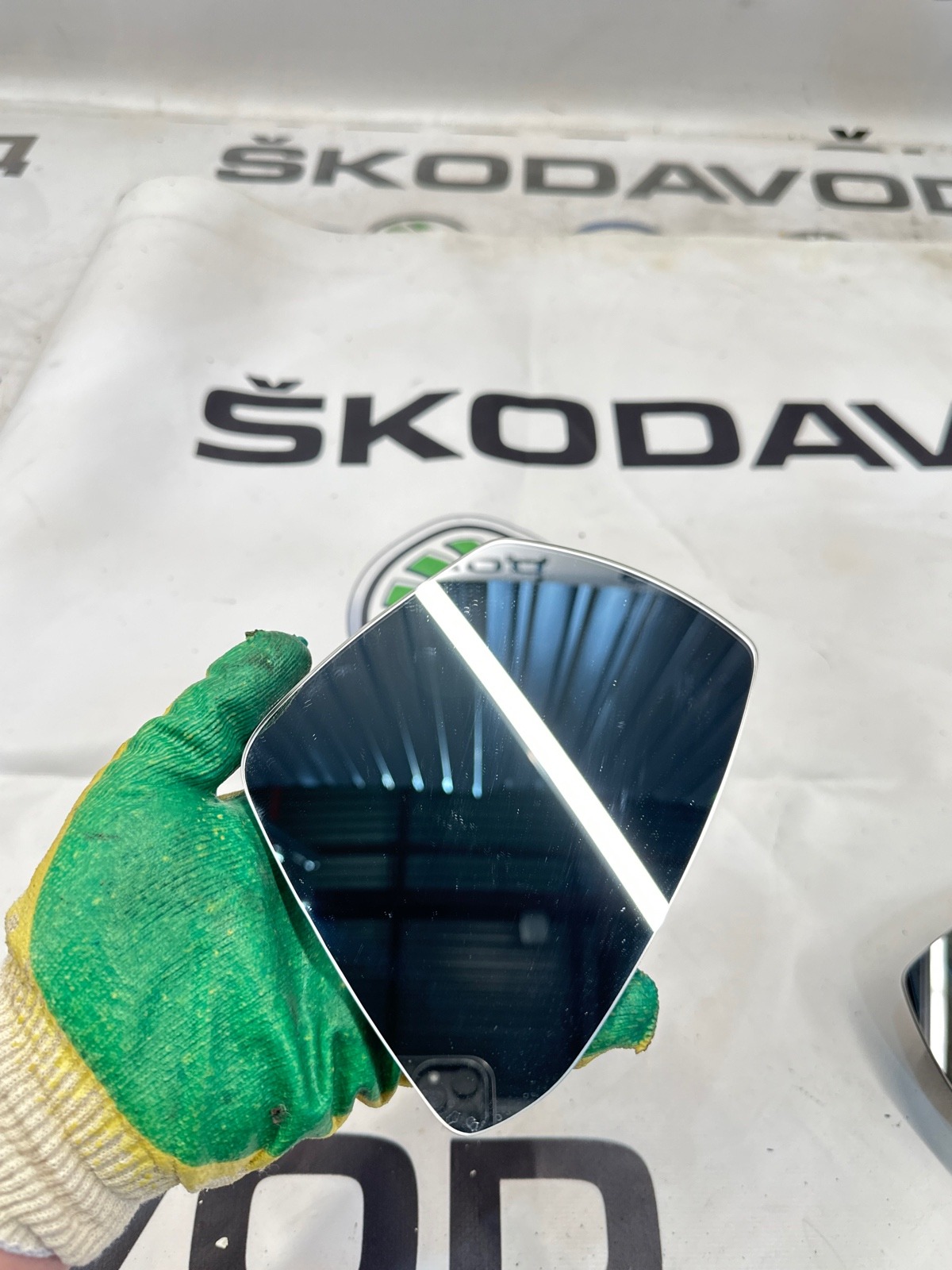 Зеркальный элемент, 3000 рублей, Москва