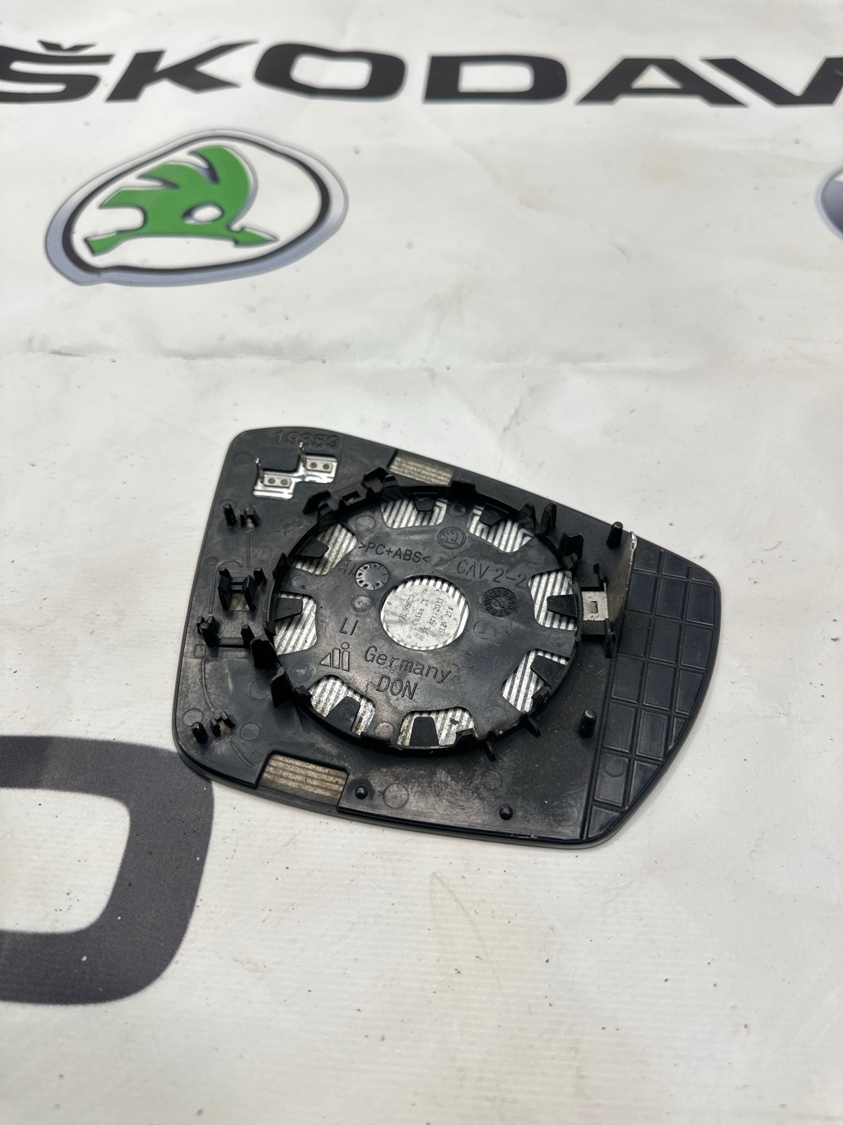 Зеркальный элемент, 3000 рублей, Москва