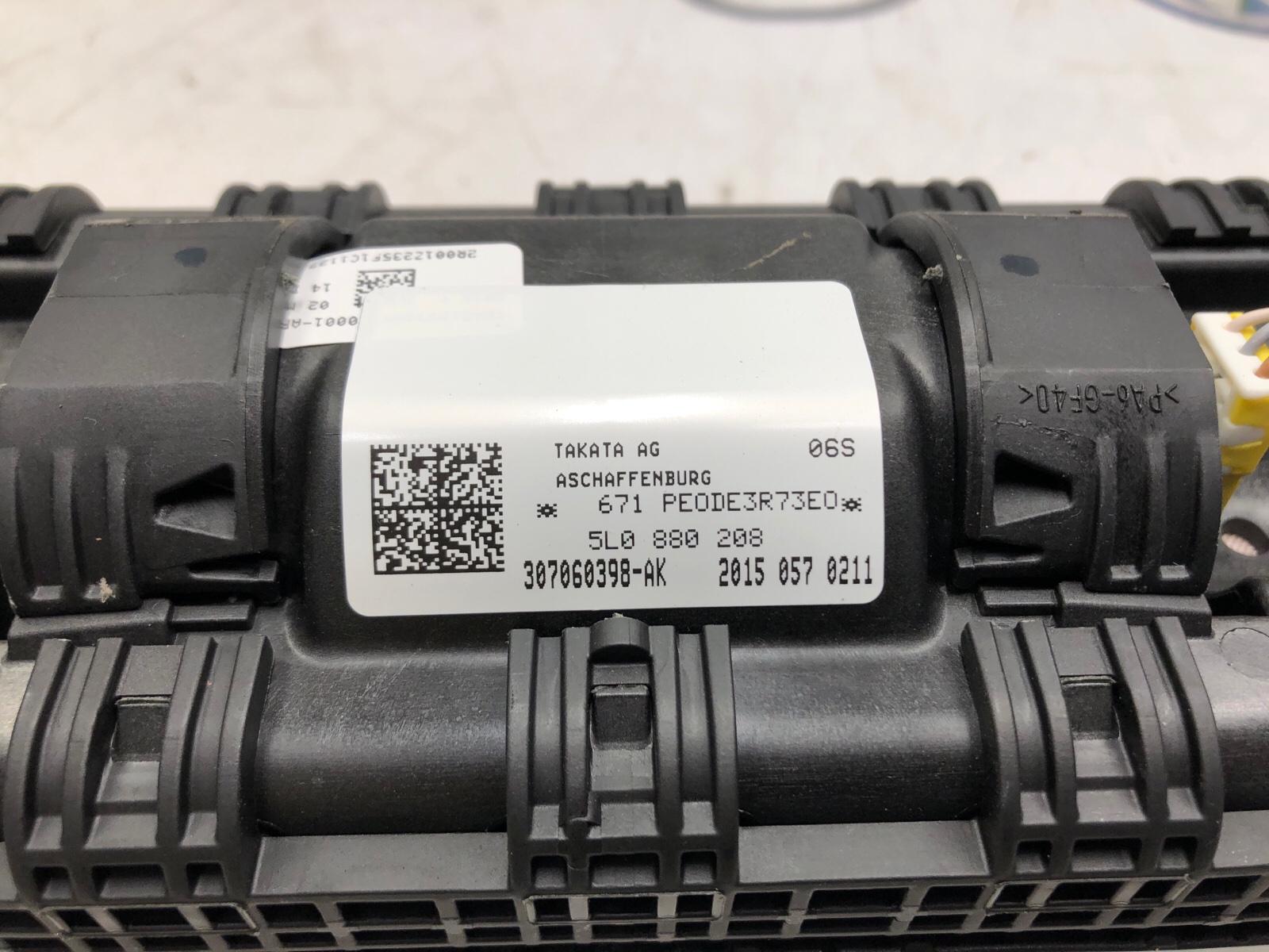 Подушка безопасности пассажира, 10000 рублей, Москва