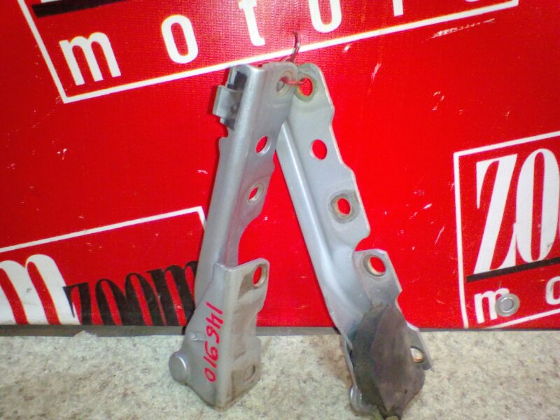 Петля (Шарнир капота), 500 рублей, Красноярск