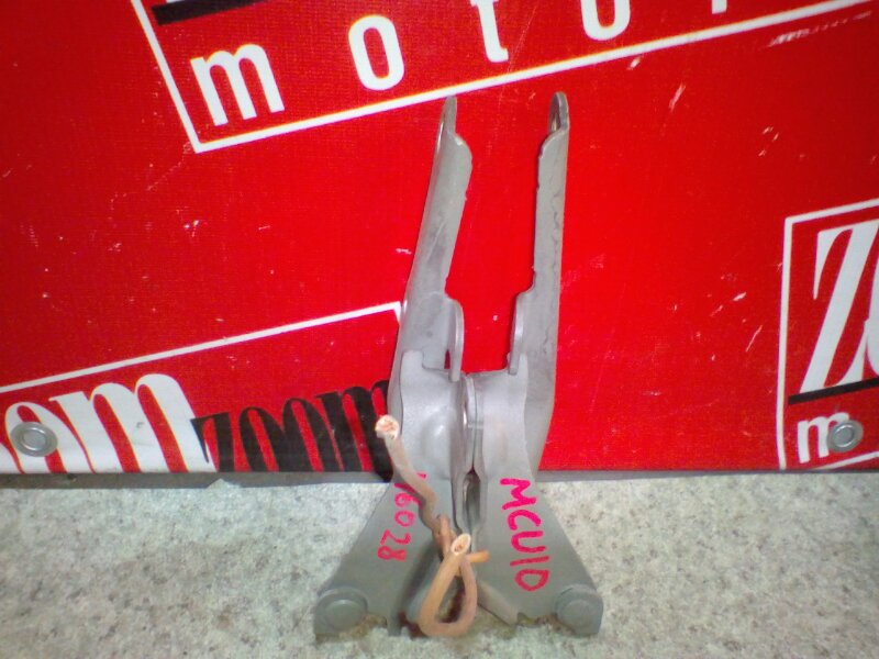 Кронштейн капота, 700 рублей, Красноярск