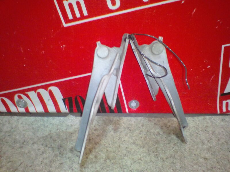 Петля (Шарнир капота), 400 рублей, Красноярск