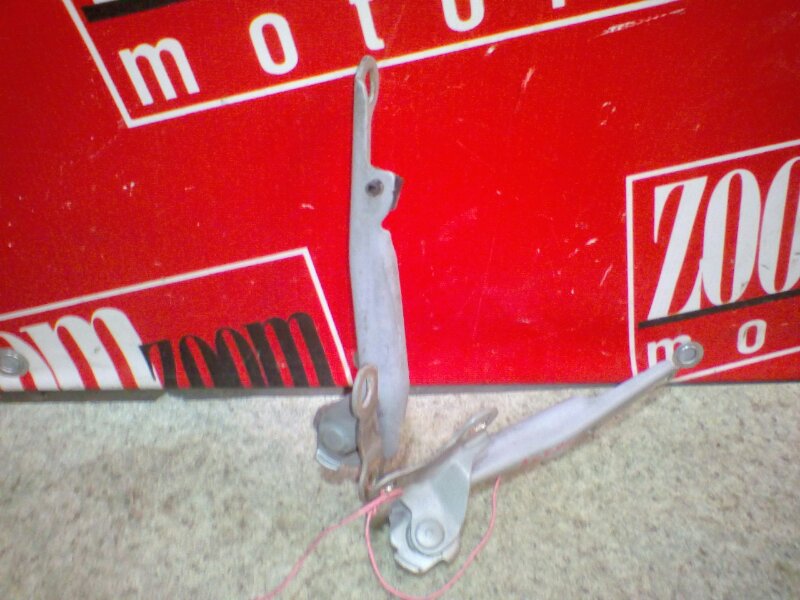 Петля (Шарнир капота), 300 рублей, Красноярск