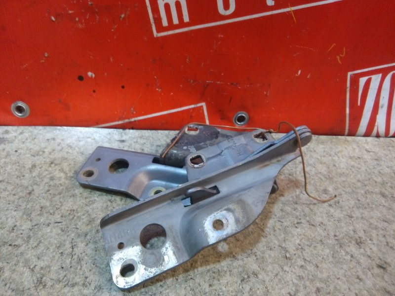 Петля (Шарнир капота), 300 рублей, Красноярск