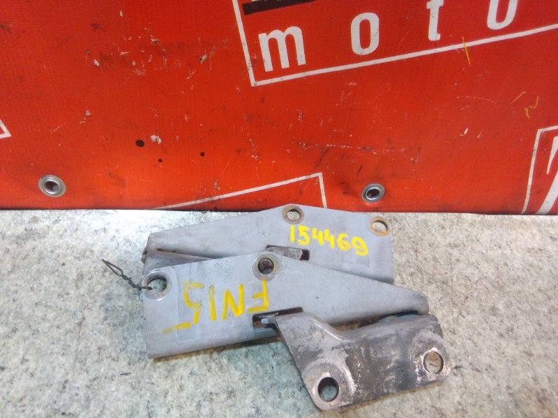 Петля (Шарнир капота), 500 рублей, Красноярск