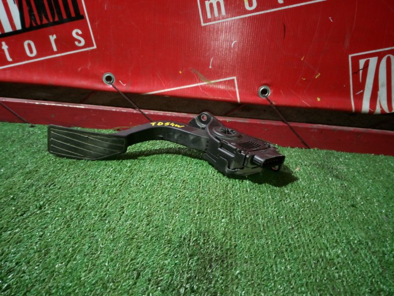 Педаль газа, 900 рублей, Красноярск