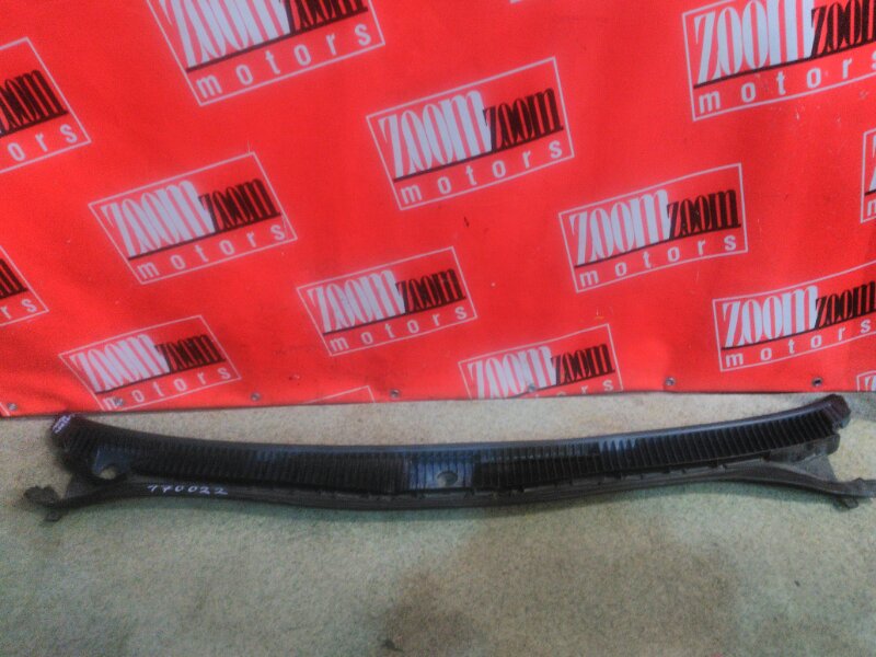 Решетка под лобовое стекло, 1000 рублей, Красноярск