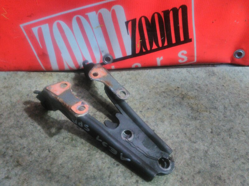 Петля (Шарнир капота), 1000 рублей, Красноярск