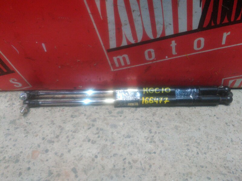 Амортизатор багажника, 700 рублей, Красноярск