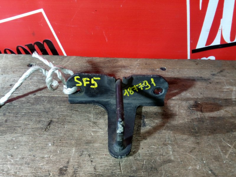 Петля (Шарнир капота), 700 рублей, Красноярск