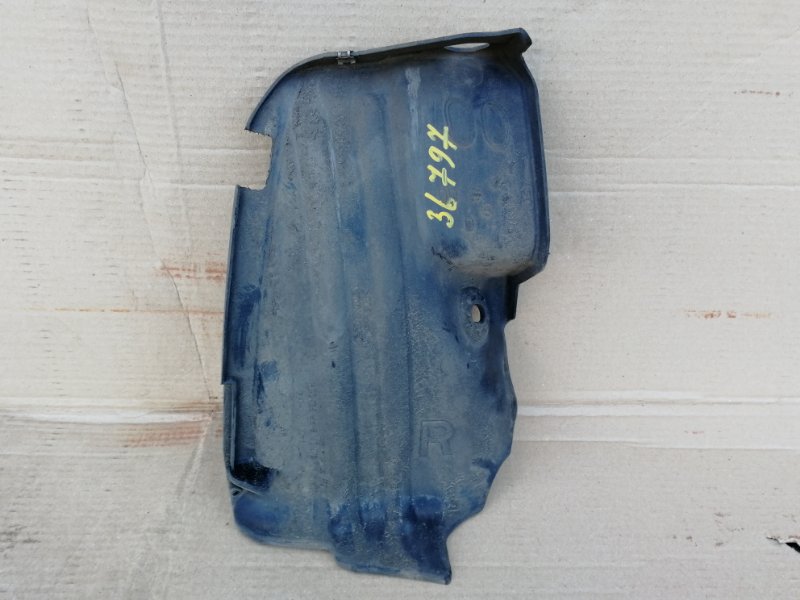 Подкрылок, 400 рублей, Красноярск