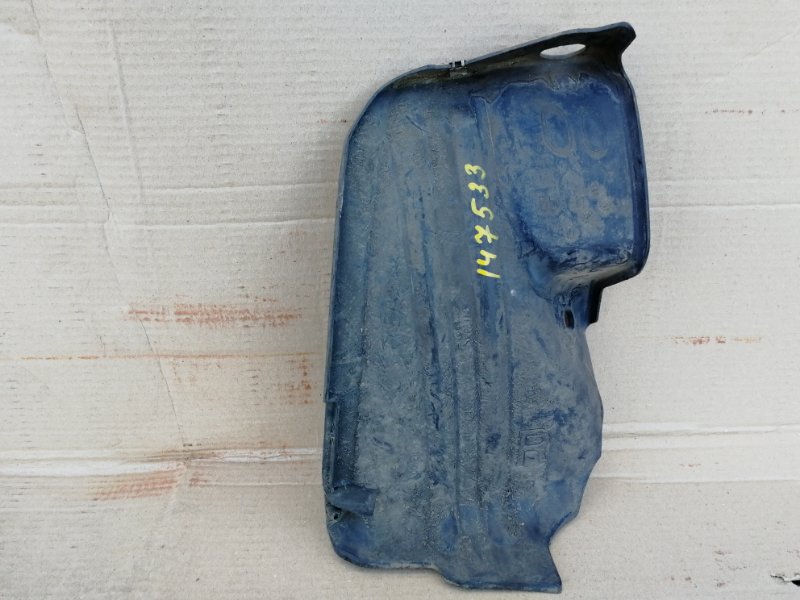 Подкрылок, 400 рублей, Красноярск