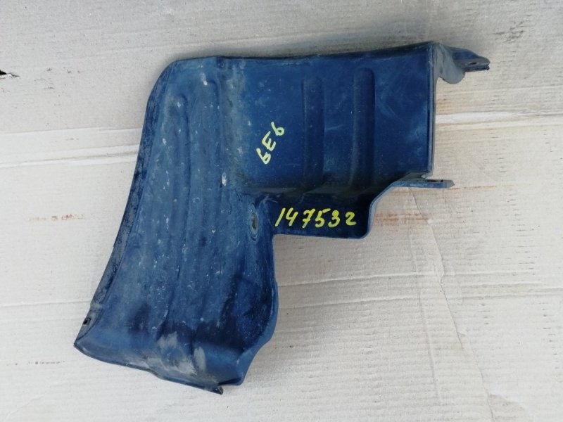 Подкрылок, 400 рублей, Красноярск