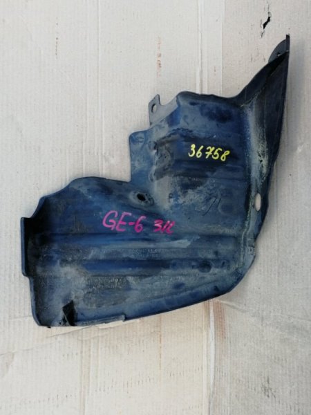 Подкрылок, 400 рублей, Красноярск