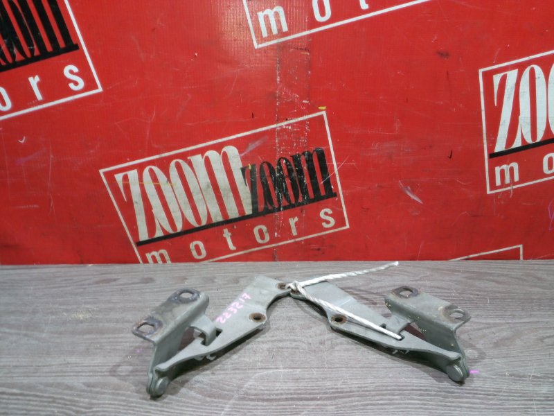 Петля (Шарнир капота), 500 рублей, Красноярск