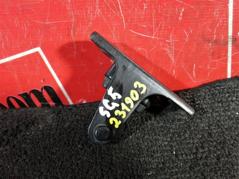 Петля капота, 300 рублей, Красноярск