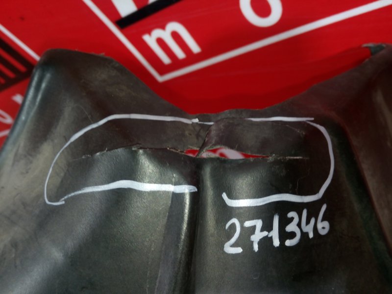 Подкрылок, 300 рублей, Красноярск