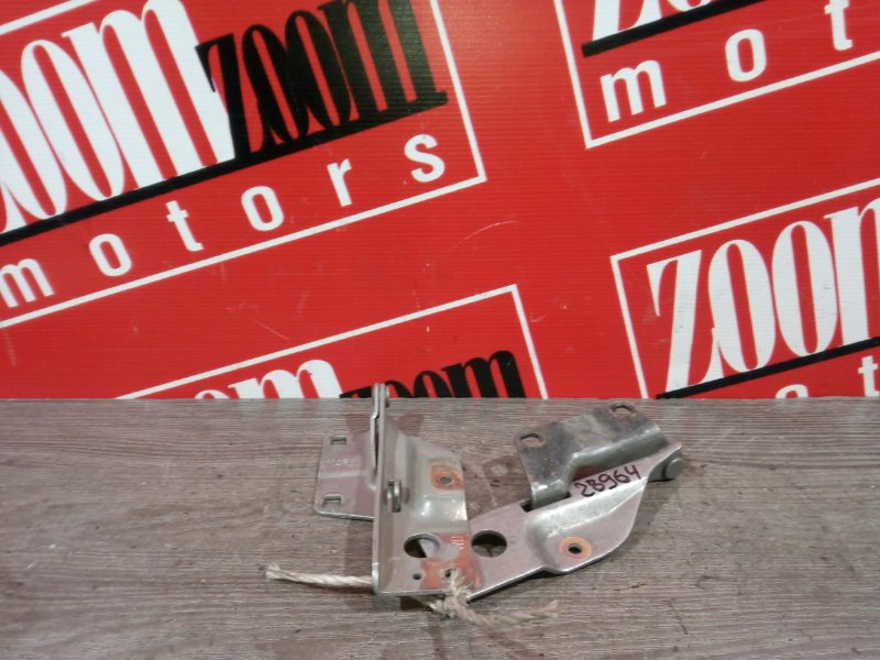 Петля (Шарнир капота), 300 рублей, Красноярск