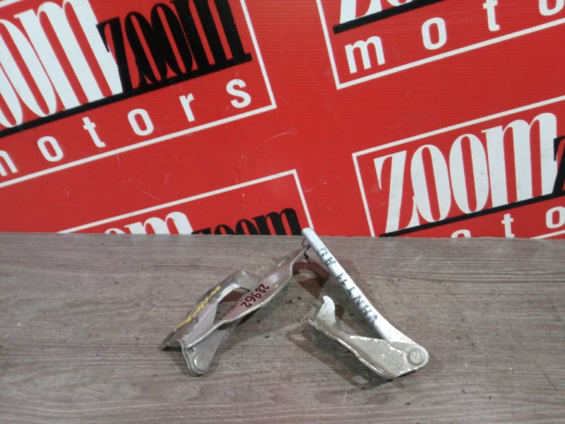 Петля (Шарнир капота), 300 рублей, Красноярск