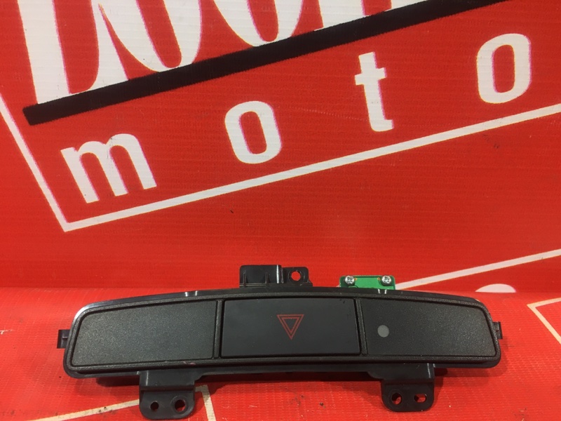 Кнопка включения аварийной сигнализации, 800 рублей, Красноярск