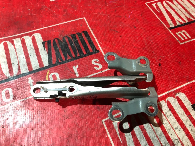 Петля (Шарнир капота), 300 рублей, Красноярск