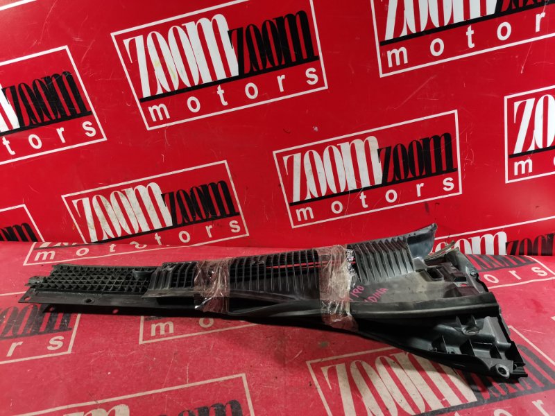 Решетка под лобовое стекло, 1000 рублей, Красноярск