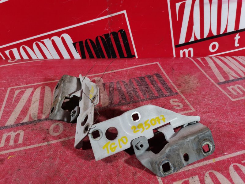 Петля (Шарнир капота), 400 рублей, Красноярск