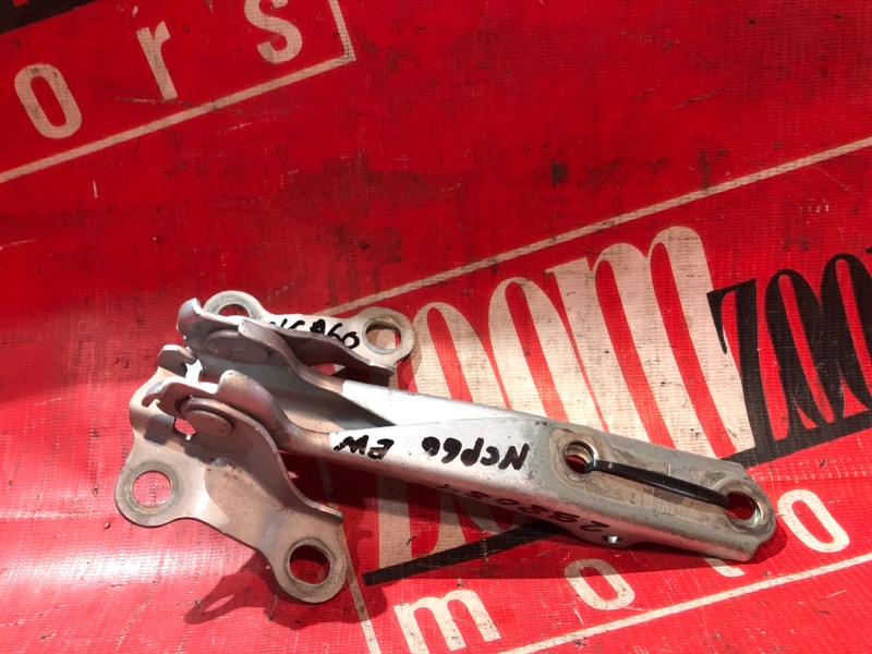 Петля (Шарнир капота), 300 рублей, Красноярск