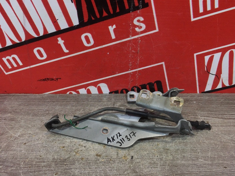 Петля (Шарнир капота), 400 рублей, Красноярск