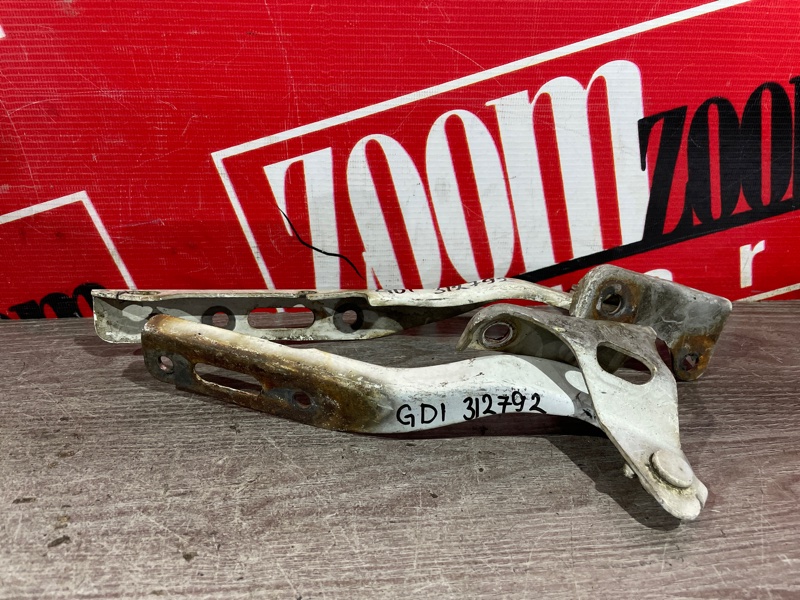 Петля (Шарнир капота), 500 рублей, Красноярск