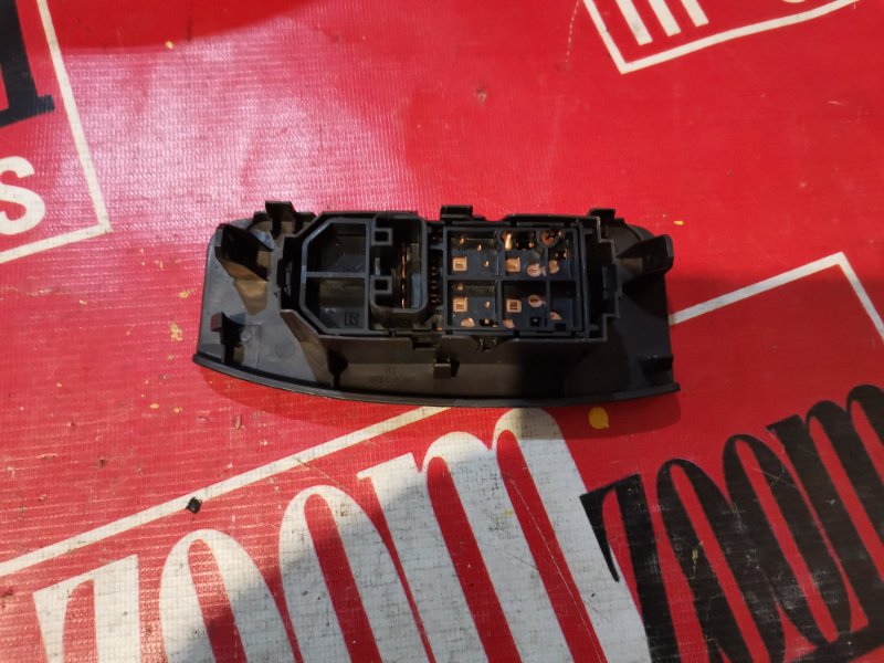 Кнопка управления стеклоподъёмником, 500 рублей, Красноярск