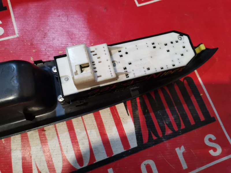 Блок управления стеклоподъемниками, 500 рублей, Красноярск