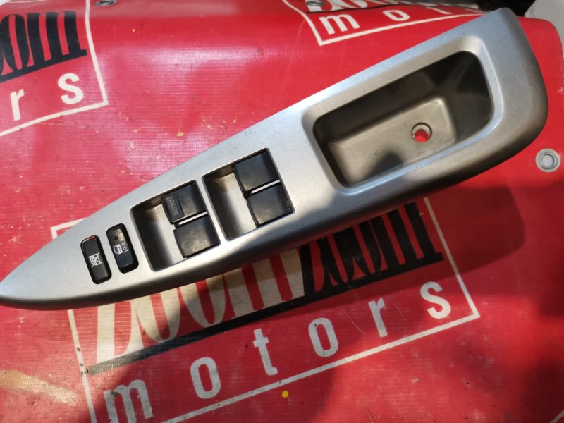 Блок управления стеклоподъемниками, 500 рублей, Красноярск