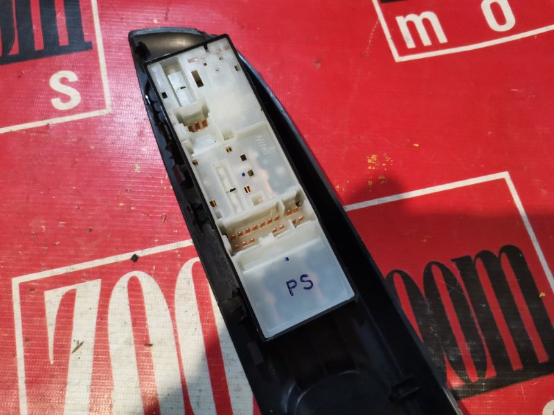 Блок управления стеклоподъемниками, 500 рублей, Красноярск