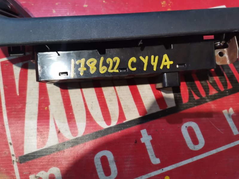 Блок управления стеклоподъемниками, 800 рублей, Красноярск