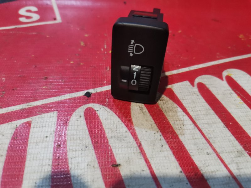 Кнопка корректора фар, 1000 рублей, Красноярск