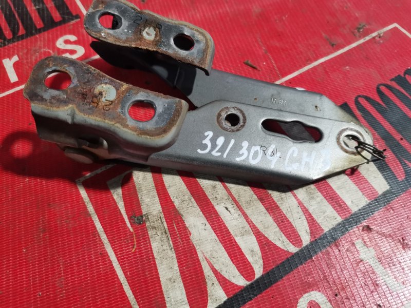 Петля (Шарнир капота), 500 рублей, Красноярск