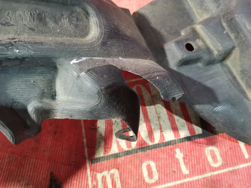 Подкрылок, 800 рублей, Красноярск