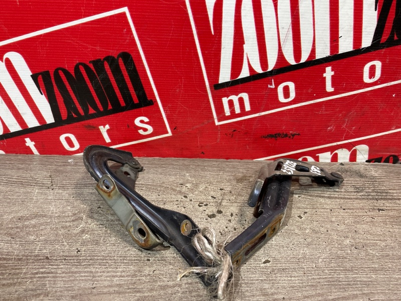 Петля (Шарнир капота), 500 рублей, Красноярск