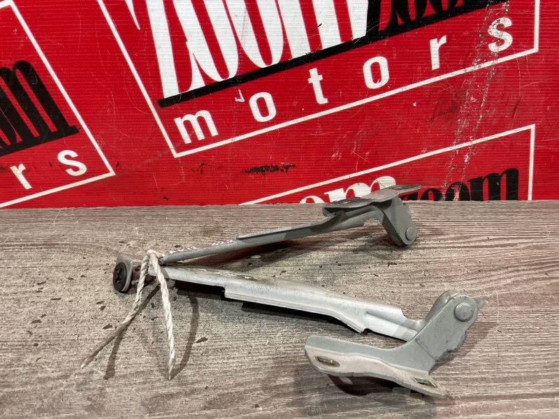 Петля (Шарнир капота), 400 рублей, Красноярск