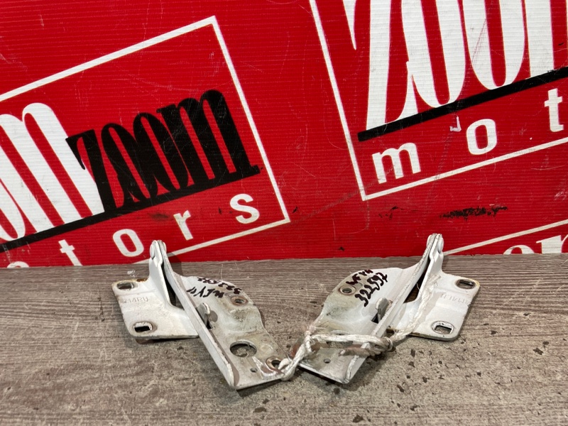 Петля (Шарнир капота), 300 рублей, Красноярск