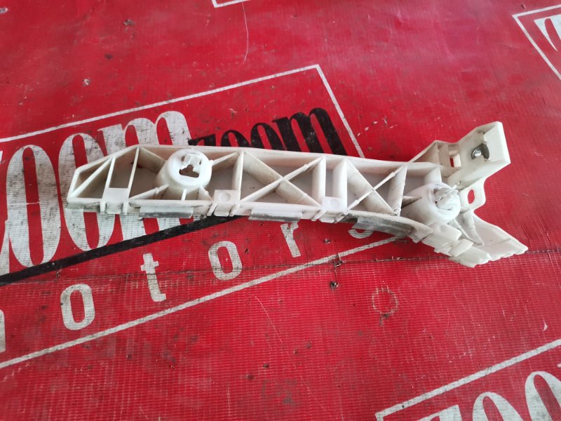 Кронштейн бампера, 700 рублей, Красноярск